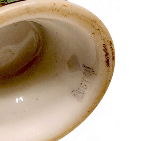 Antique Royal Vienna Cherub Angel Demitasse Cup – Gold Gilt, Burgundy & Green - Picture 8 of 12